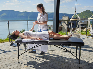 habys tablelya table de massage portable alu ultra legere couleur bleue exterieur lac Smart-373_2